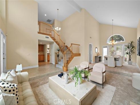 2811 N Roxbury , Orange, CA