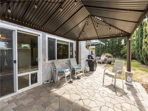 910 E Glendale , Orange, CA