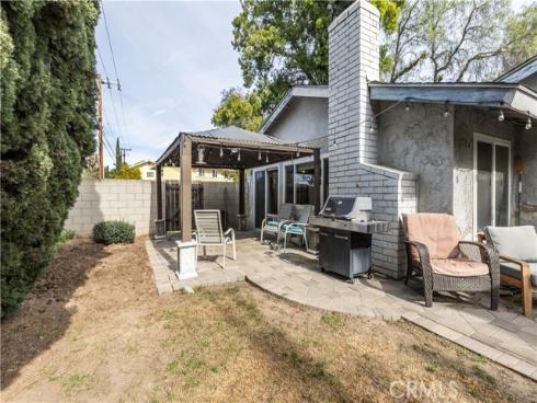 910 E Glendale , Orange, CA