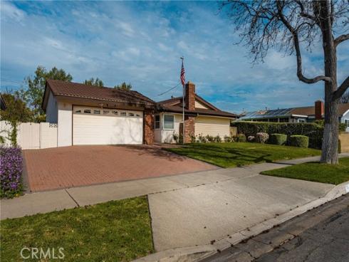 1011 E Chestnut , Orange, CA