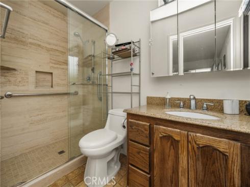 1011 E Chestnut , Orange, CA