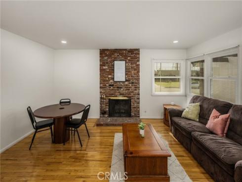 1011 E Chestnut , Orange, CA