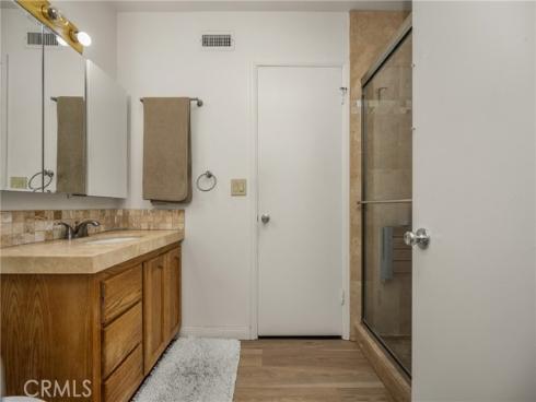 1011 E Chestnut , Orange, CA