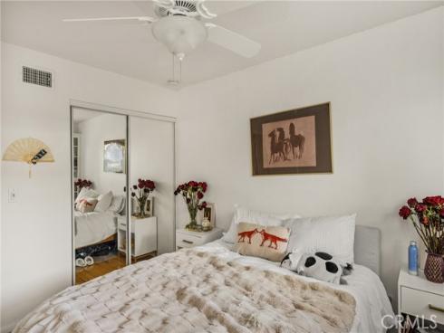 1011 E Chestnut , Orange, CA