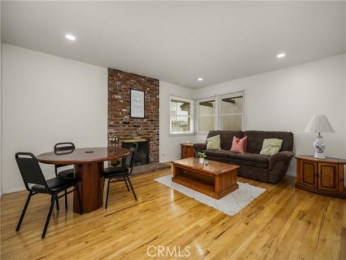 1011 E Chestnut , Orange, CA