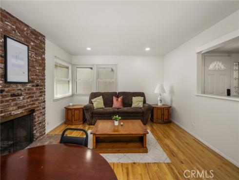 1011 E Chestnut , Orange, CA