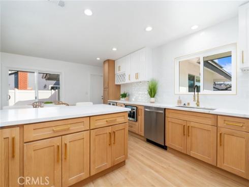 2076 N Diamond , Orange, CA