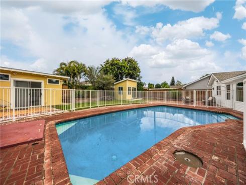 1119 E Cumberland   Road, Orange, CA
