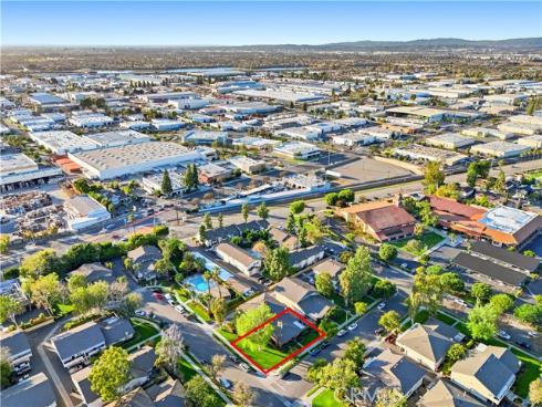 1758 N Widdows  , Orange, CA