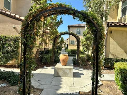 231 W Cork Tree  , Orange, CA