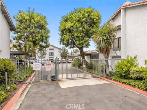 1910  W Palmyra Avenue  139 , Orange, CA