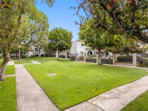 1910  W Palmyra Avenue  139 , Orange, CA