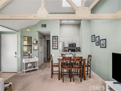 5744 E Creekside  37 , Orange, CA