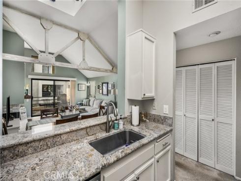 5744 E Creekside  37 , Orange, CA