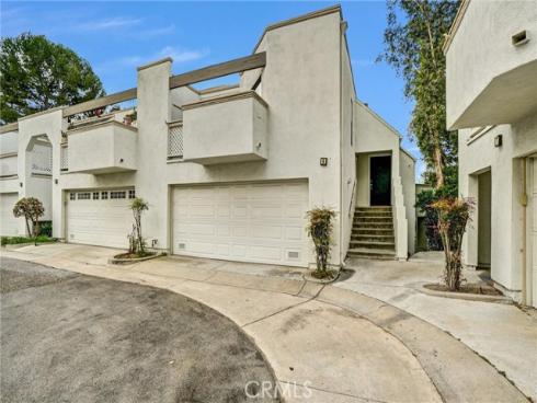 190 N Singingwood  , Orange, CA