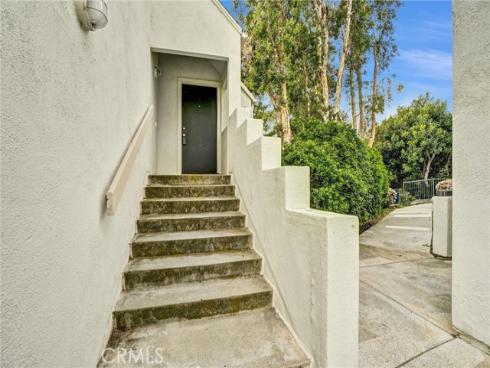 190 N Singingwood  , Orange, CA