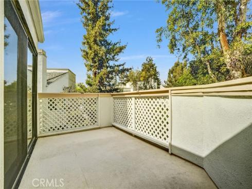 190 N Singingwood  , Orange, CA