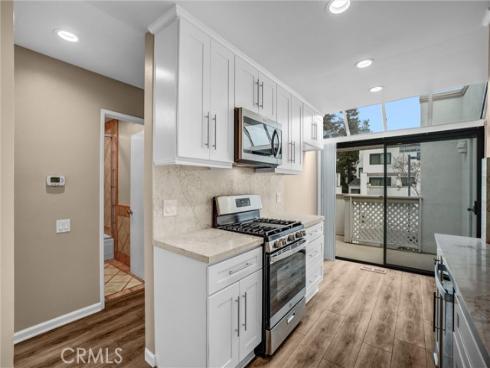 190 N Singingwood  , Orange, CA