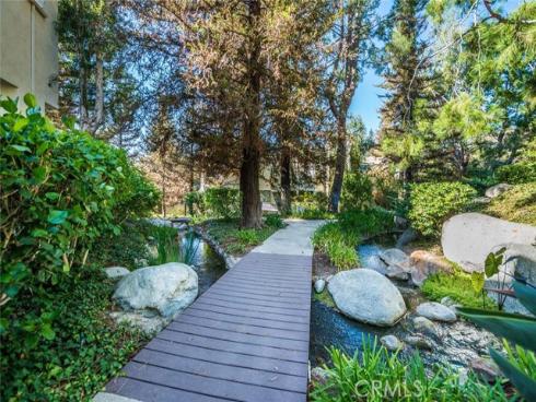 190 N Singingwood  , Orange, CA