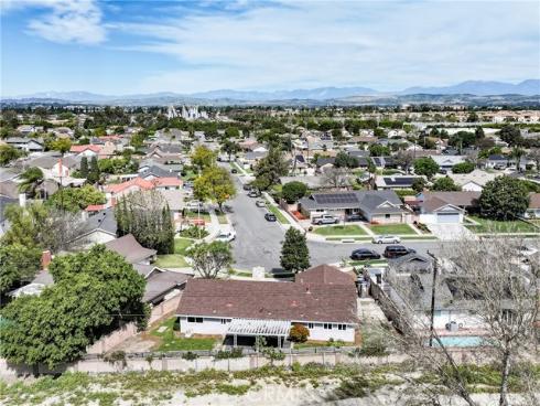 608 W Brentwood  , Orange, CA