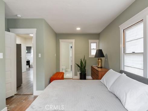 637 E Van Bibber  , Orange, CA