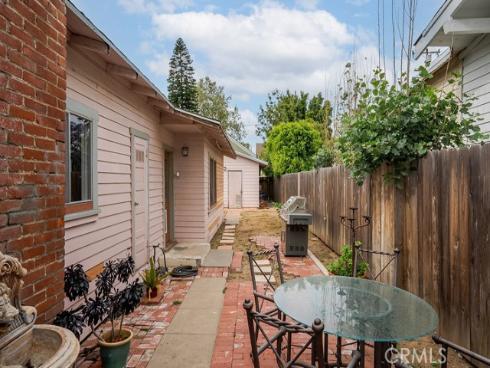 637 E Van Bibber  , Orange, CA