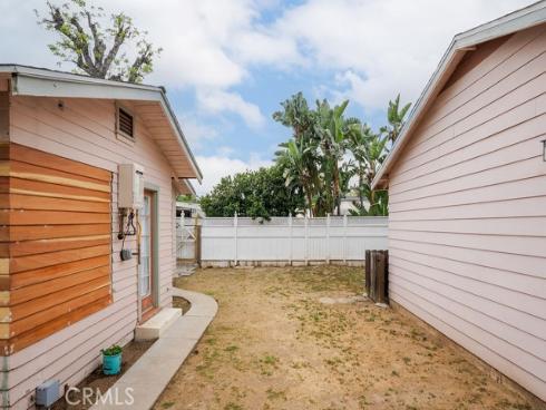 637 E Van Bibber  , Orange, CA