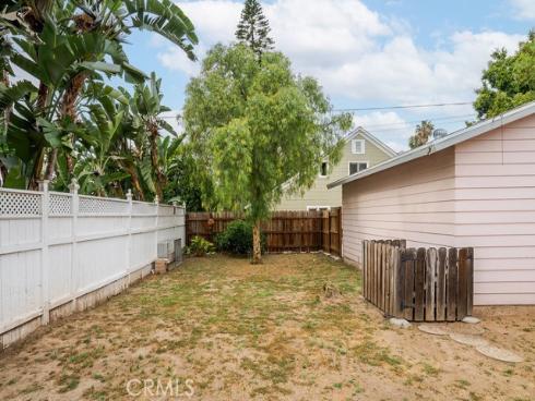 637 E Van Bibber  , Orange, CA