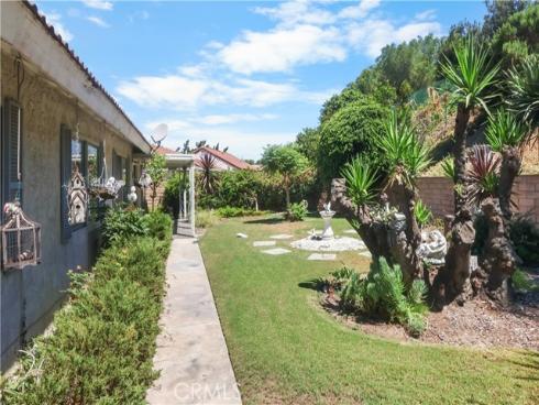 2035 E Orangeview Lane, Orange, CA