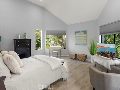 152 N Singingwood  , Orange, CA