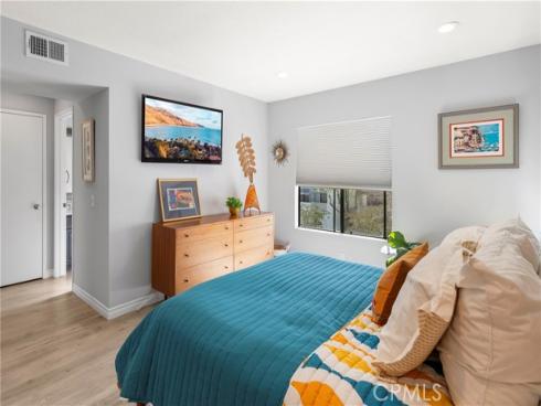 152 N Singingwood  , Orange, CA