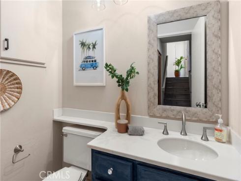 152 N Singingwood  , Orange, CA