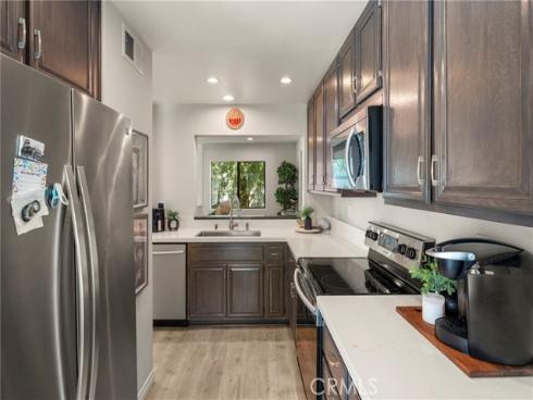 152 N Singingwood 11 Street, Orange, CA