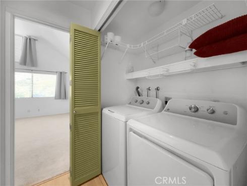 5744 E Creekside  9 , Orange, CA