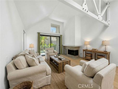 5744 E Creekside  9 , Orange, CA