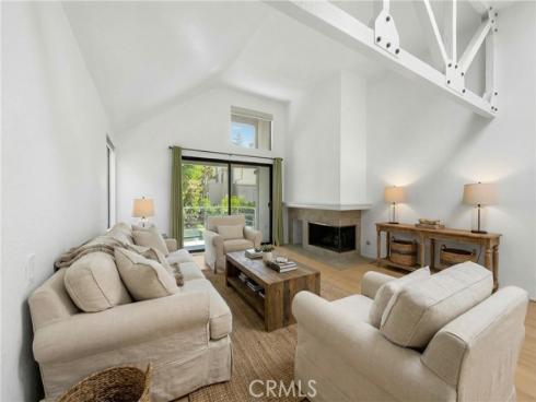 5744 E Creekside  9 , Orange, CA