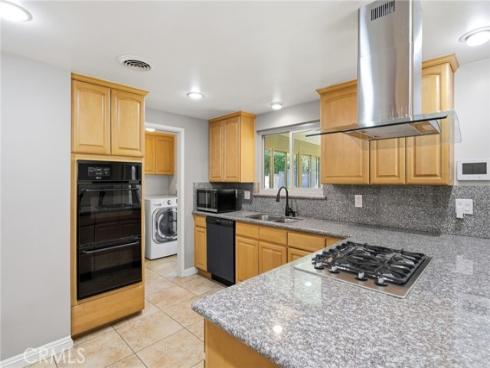 1841 N Lincoln  , Orange, CA