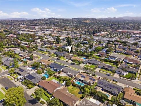 1841 N Lincoln  , Orange, CA