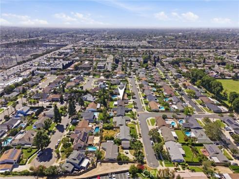 1841 N Lincoln  , Orange, CA