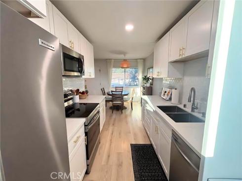 555 S La Veta Park  234 , Orange, CA