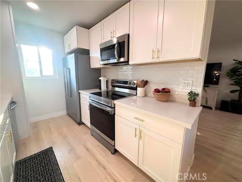 555 S La Veta Park  234 , Orange, CA