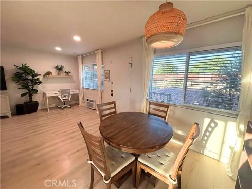 555 S La Veta Park  234 , Orange, CA