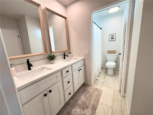 555 S La Veta Park  234 , Orange, CA