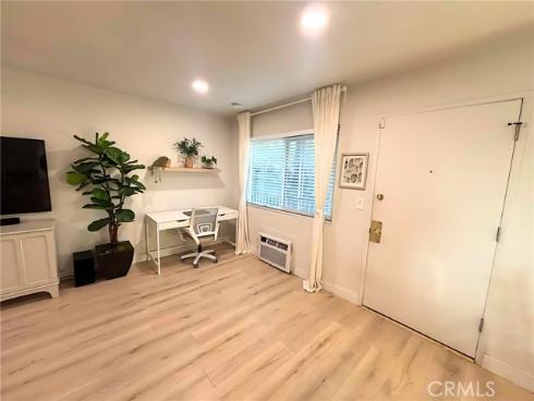 555 S La Veta Park  234 , Orange, CA