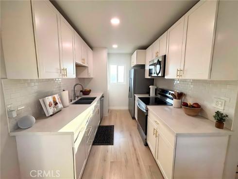 555 S La Veta Park  234 , Orange, CA