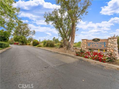 700 E Lake  27  Drive, Orange, CA