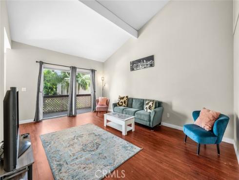 700 W La Veta  , Orange, CA