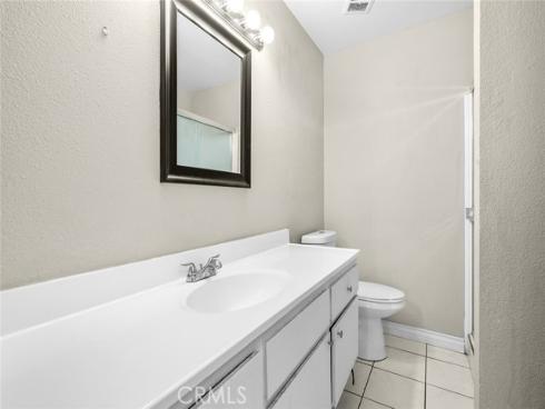 700 W La Veta  , Orange, CA