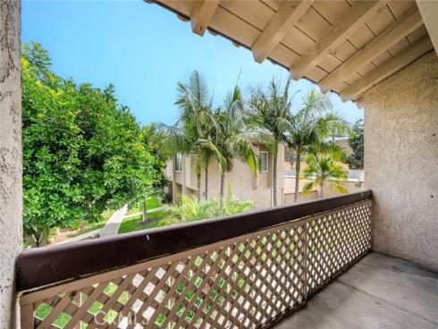 700 W La Veta  , Orange, CA