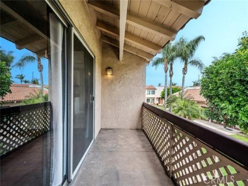 700 W La Veta  , Orange, CA